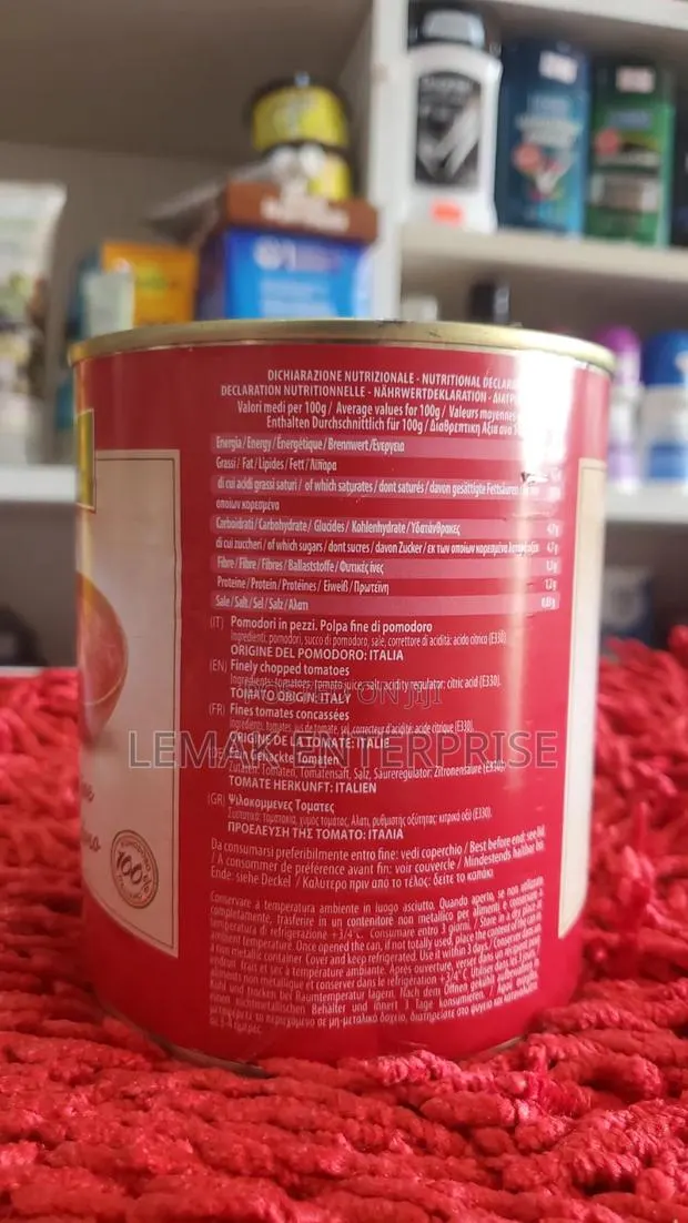Novi Conserviamola Tradizione Finely Chopped Tomatoes · Photo 3