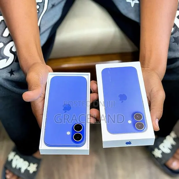 New Apple iPhone 16 Plus 128 GB Blue · Photo 1