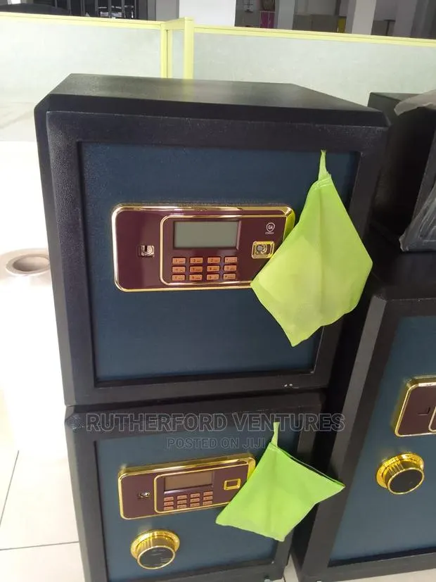 Fireproof Money Safe · Photo 1