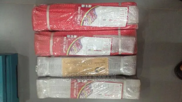Webbing Sling for Lifting Heavy Items. · Photo 1