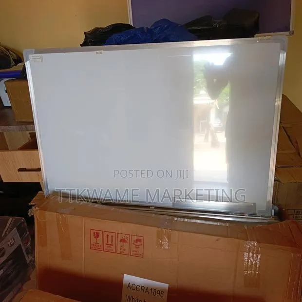 Magnetic Wall Mount Board · Photo 1