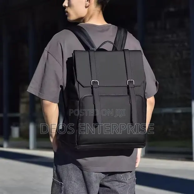 Trendy Luxury Carry Backpack · Photo 1