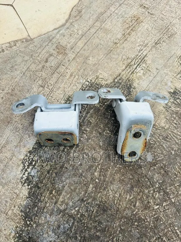 Honda Civic 2022, 2023, 2024 and 2025 Door Hinges · Photo 1