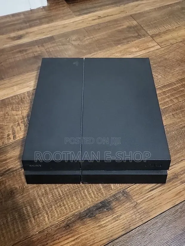 Ps4 Standard Edition Bundle – 1 Controller + 5 Games · Photo 1