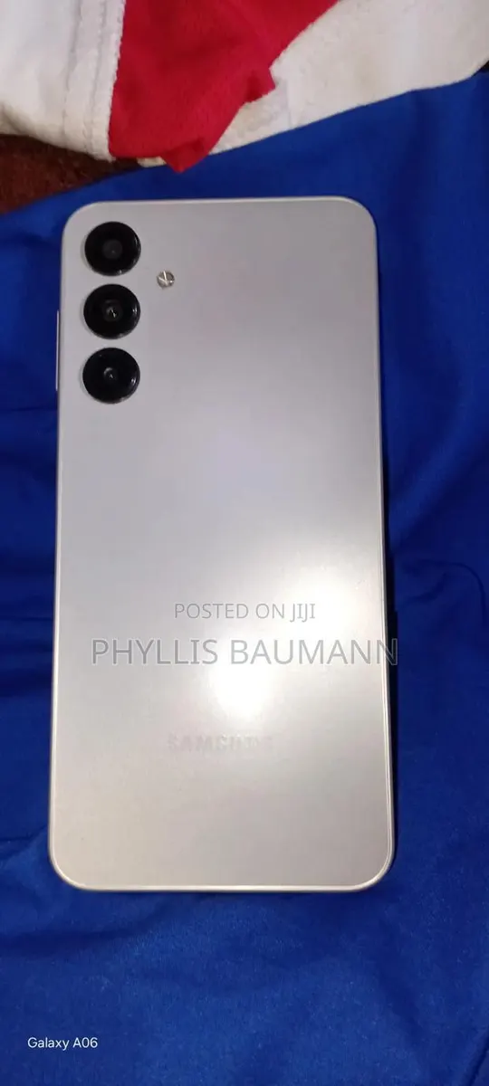 Samsung Galaxy A16 128 GB Silver · Photo 1