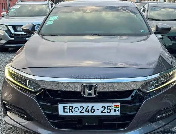 Honda Accord 2019 · Photo 1