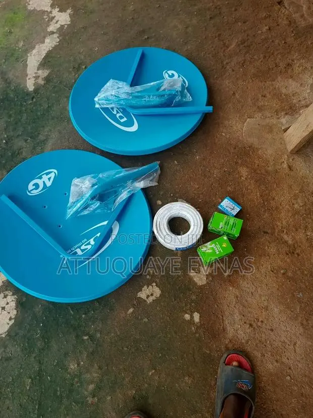 DSTV Decoder and Dish · Photo 1