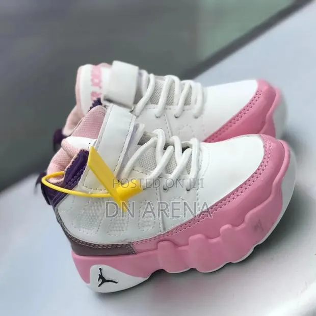 Kids Air Jordan Sneakers Unisex · Photo 2