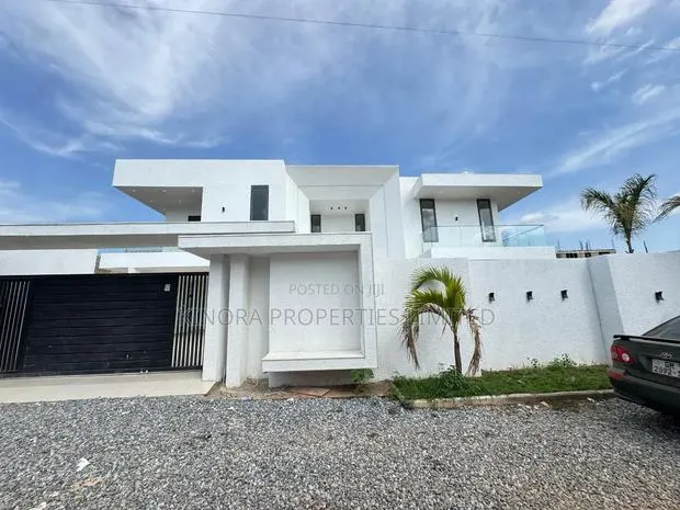 5bdrm Duplex in Oyarifa, Ghana Flag for sale · Photo 1