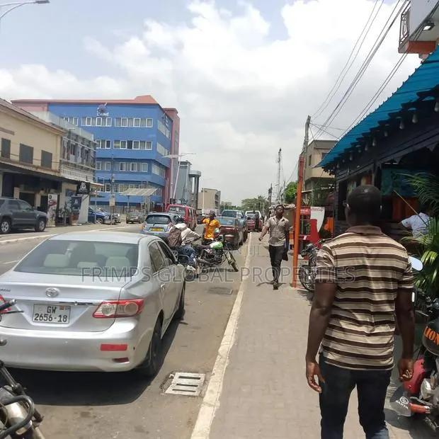 Roadside Quarter Plot at Adabraka for Sale · Photo 1