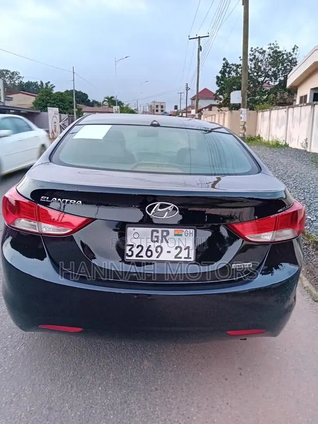 Hyundai Elantra 2012 Black · Photo 1