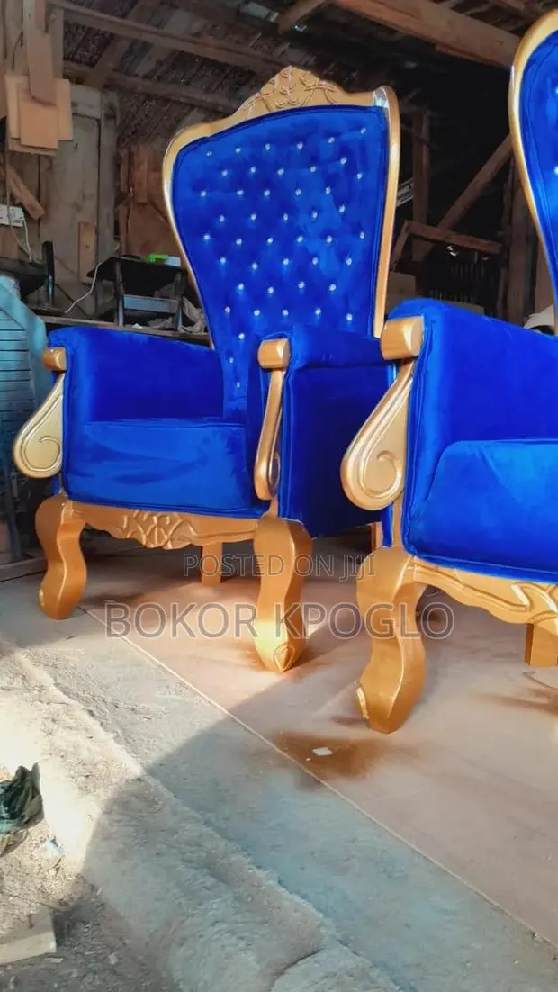 King Royal Chair Is Available Now · Photo 1
