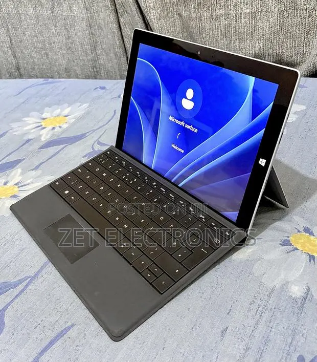 Laptop Microsoft Surface 3 2GB Intel Atom eMMC 60GB · Photo 1