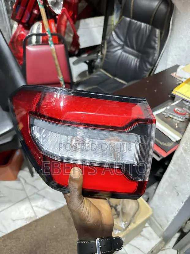 Honda Pilot 2024 Model Rear Lamp · Photo 1