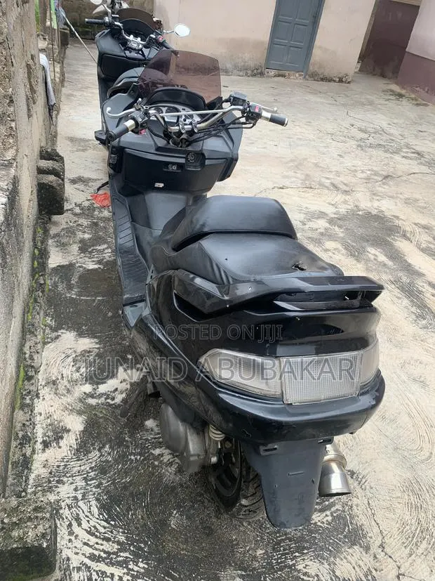 Yamaha Majesty 2025 Black · Photo 1