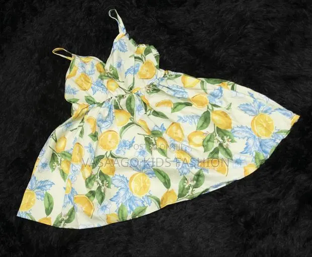 Pretty Lemon Dress for Little Girl · Photo 1