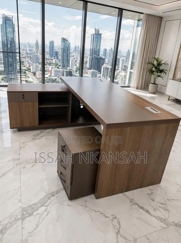 Big Wood Drawers · Photo 1