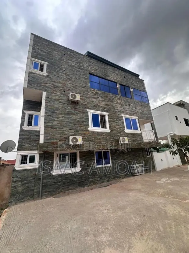 Furnished 17bdrm Condo in Behind Wholesale At, Kumasi Metropolitan · Photo 1