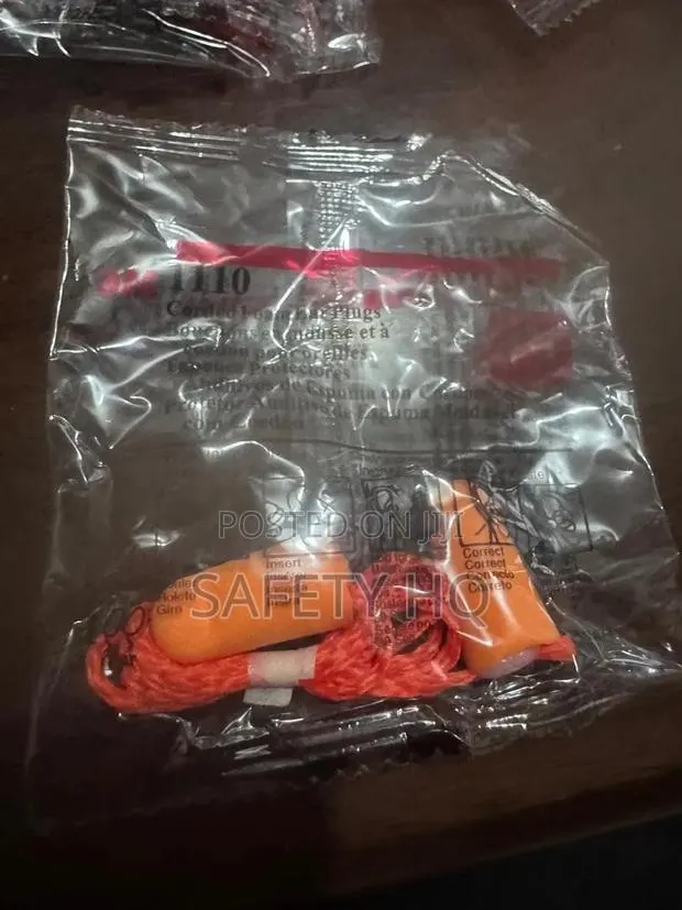 3m Corded Earplugs 1110 · Photo 1