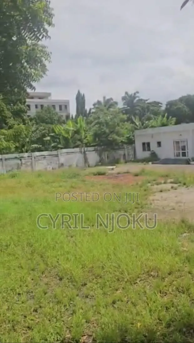 2 Plots of Land and Boys Quarters for Sale at the Bank Hospital Canton · Photo 3