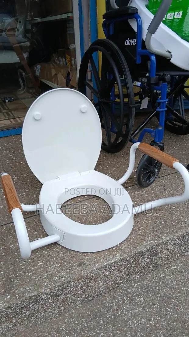 Elevated Toilet Seat · Photo 1
