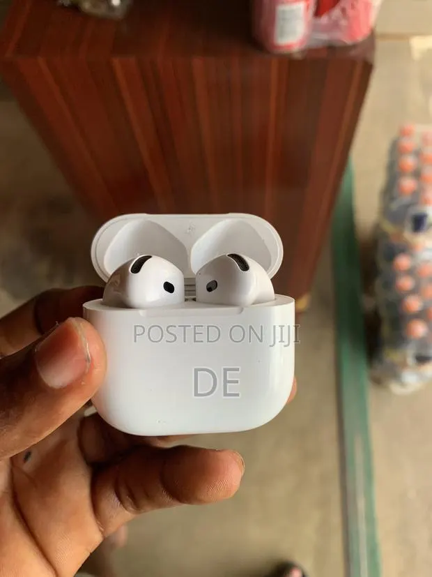 Apple EarPods 4 Original · Photo 1