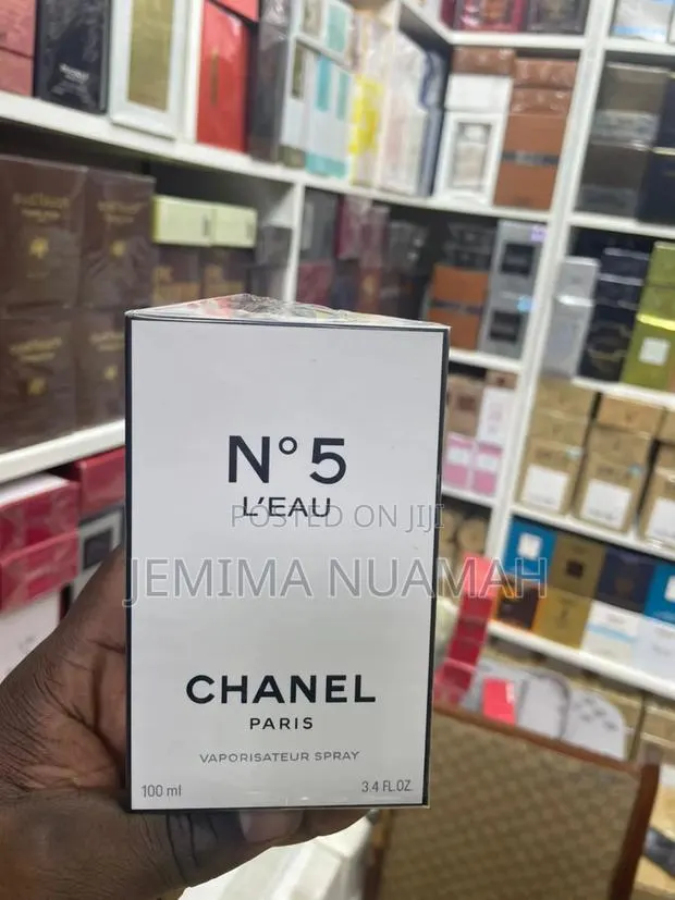 Chanel No 5 l'Eau Perfume · Photo 1