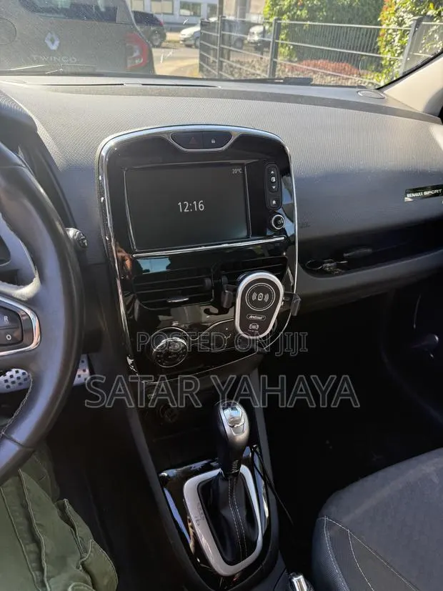 Renault Clio 2019 Black · Photo 1