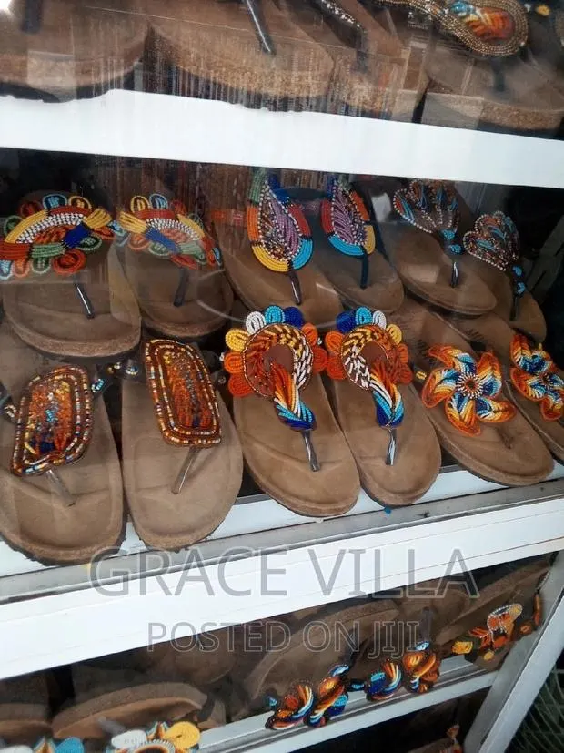Beads Slippers · Photo 1