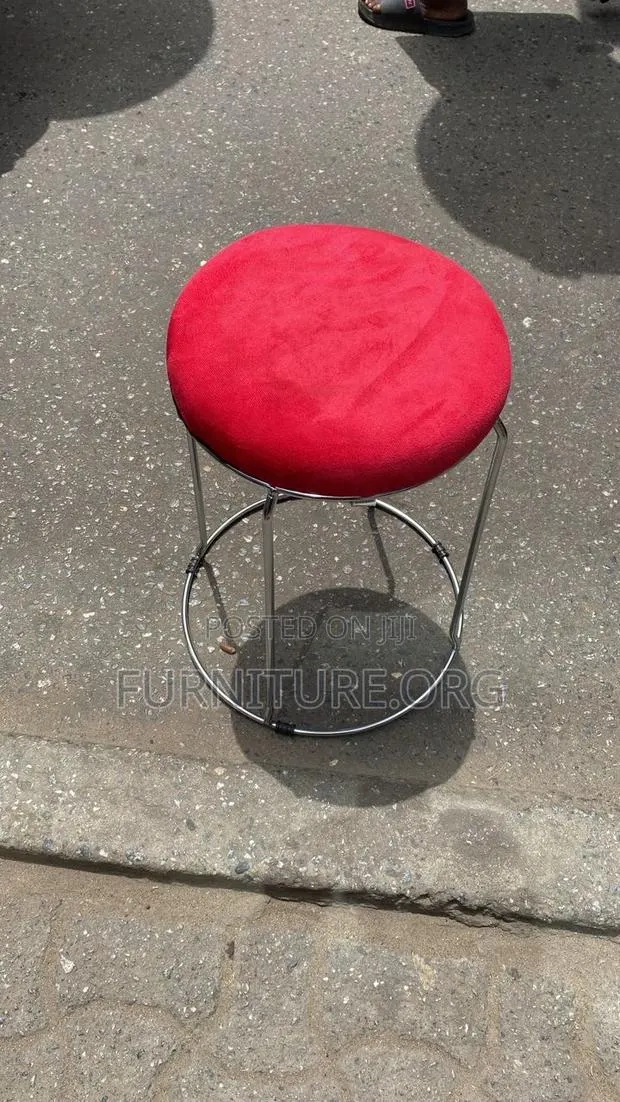 Round Bar Chair · Photo 1