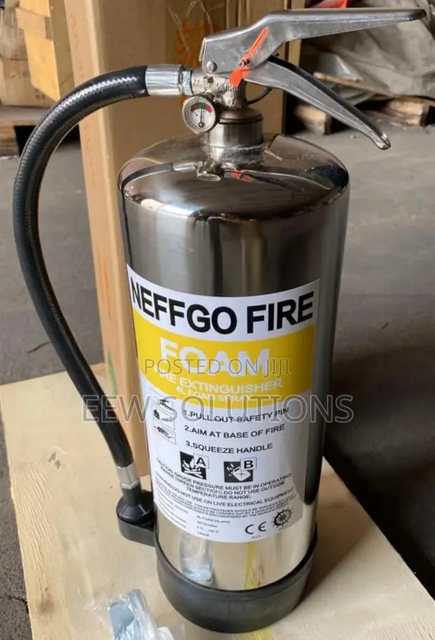 6 Litre Foam Fire Extinguisher · Photo 1