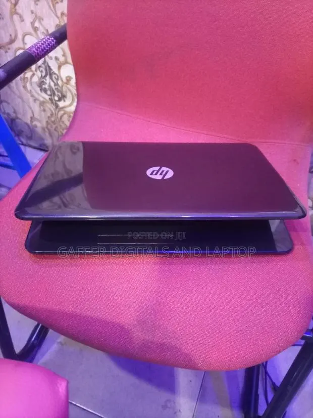 New Laptop HP Pavilion 15 4GB AMD A4 HDD 350GB · Photo 1