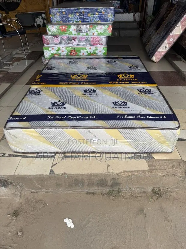 8inches Double High Density Mattress for Sale · Photo 1