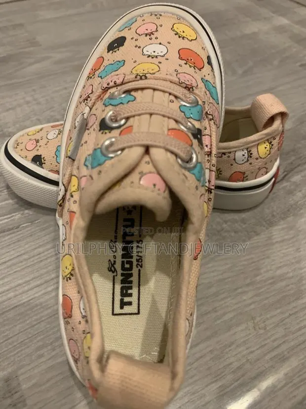 Tmtu Pink Character Print Canvas Sneakers – Cute Playful · Photo 3