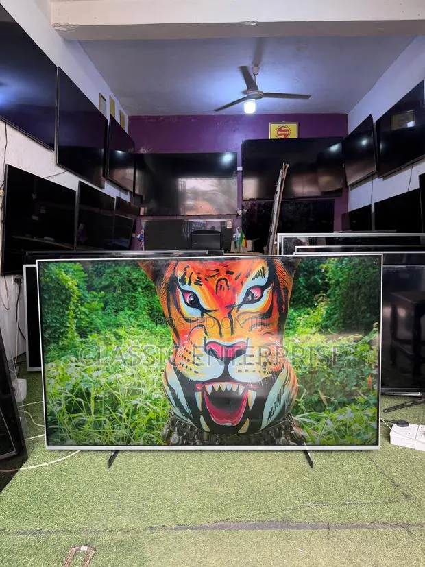Philips 55 Inches 2024/2025 Model Premium Uhd Graphics TV · Photo 1