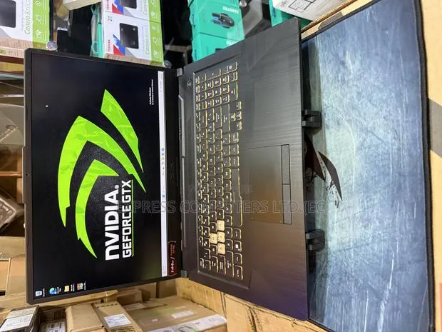 Laptop Asus TUF Gaming A17 24GB Intel Core i5 SSD 512GB · Photo 1