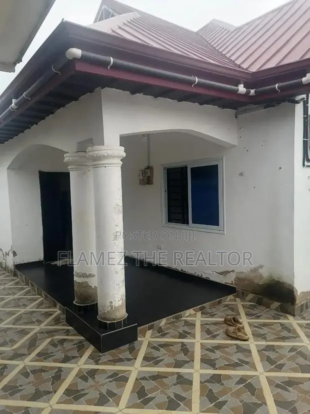3bdrm House in Behind Koans Estate, Amasaman for sale · Photo 1