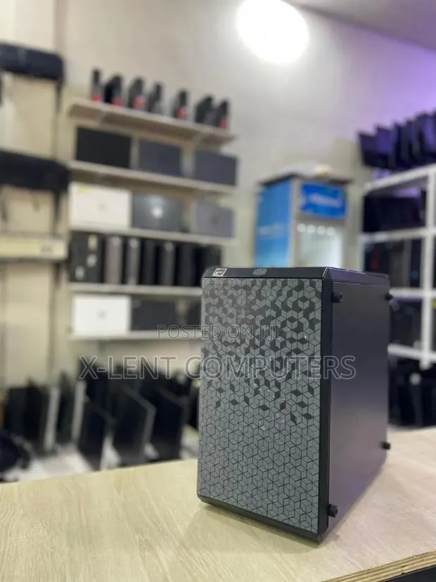Gigabyte GA-H110MSTX-HD3-ZK 16GB Intel Core i5 HDD+SSD 256GB · Photo 1