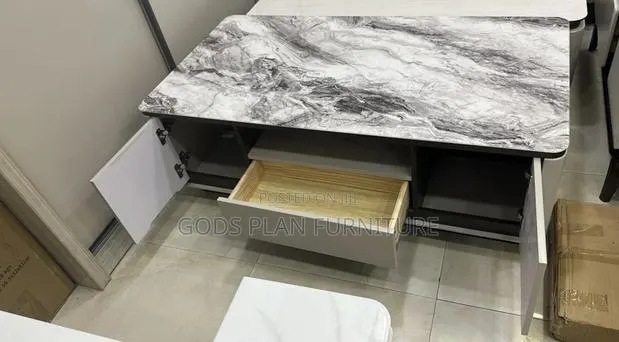 Center Table · Photo 1