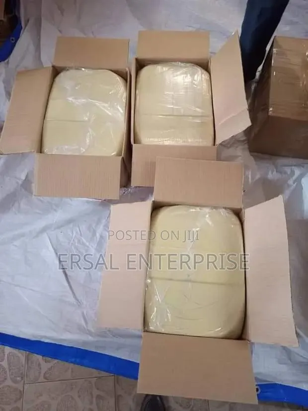 25kg Box of Cosmetic Grade Cocoa Butter · Photo 3