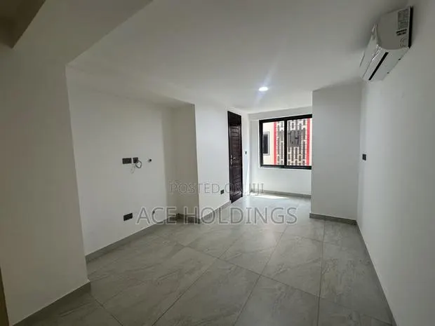 2bdrm Apartment in Ashale Botwe for rent · Photo 1