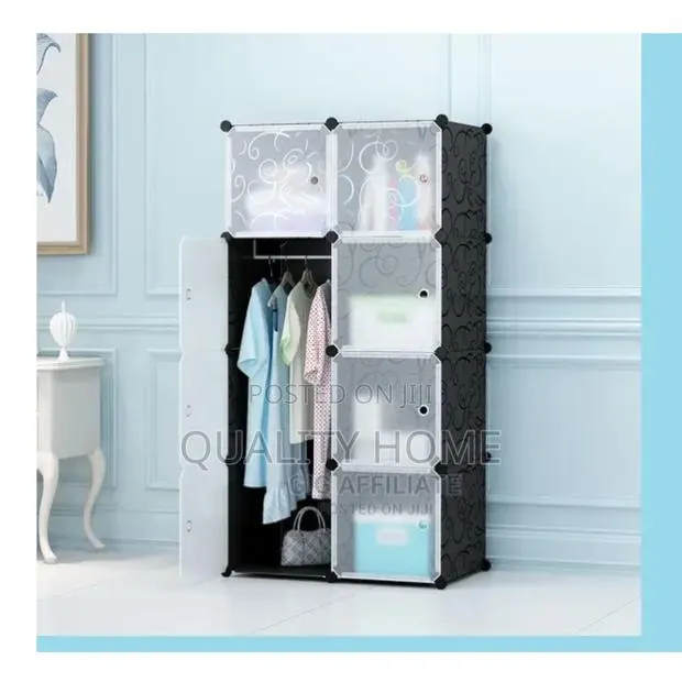 Plastic Wardrobe 8 Cubes · Photo 1