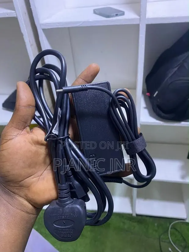 Original Dell Type C Laptop Charger · Photo 1