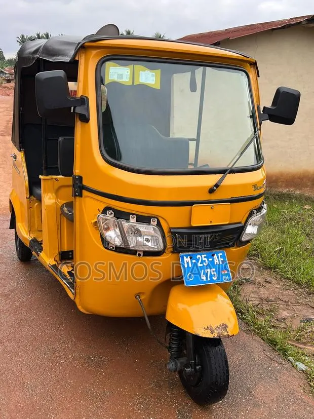 TVS King Deluxe Plus iTouch Start 2025 Yellow · Photo 1