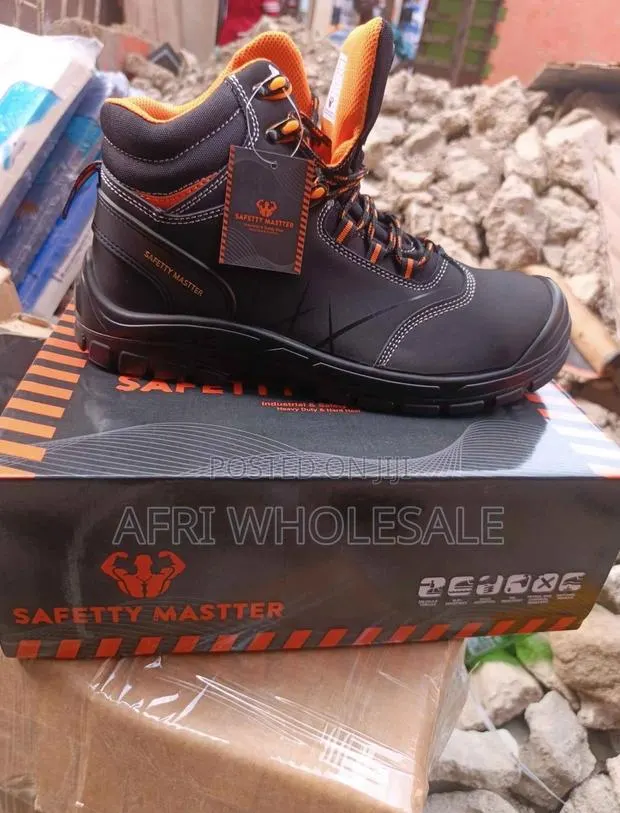 Forklift Heavy Duty Safety Boot Premium Safetyboot · Photo 1