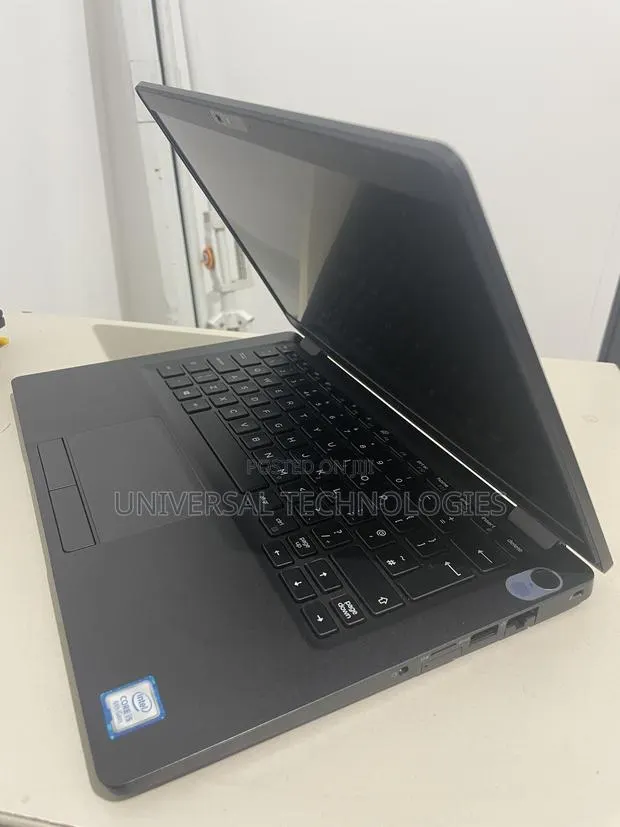 Laptop Dell Latitude 5300 8GB Intel Core i5 SSD 256GB · Photo 1