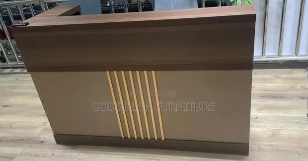 Receptionist Desk · Photo 1