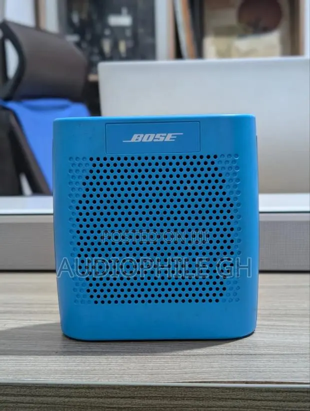 Bose Soundlink Color Portable Bluetooth Speaker · Photo 1