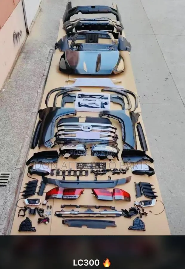 Toyota Land Cruiser 2018 Upgrade to Land Cruiser 300 Body Kit Availab · Photo 1
