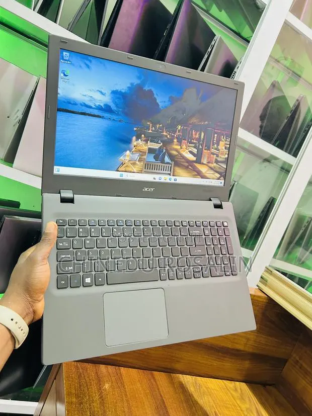 Laptop Acer Aspire 15 8GB Intel Core i5 HDD 1T · Photo 2